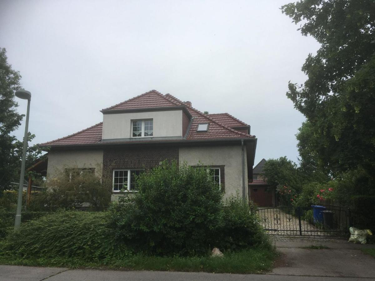 Biesdorf-Verkehrsguenstig Und Ruhig Берлин Екстериор снимка